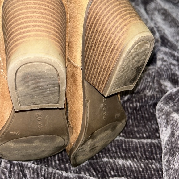 Wore once gently excellent condition like new 9 1/2 - Picture 11 of 11